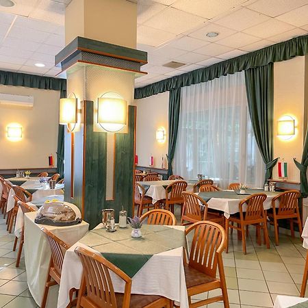 Tisza Sport Hotel Szeged Kültér fotó