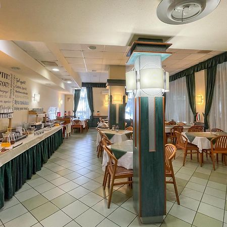 Tisza Sport Hotel Szeged Kültér fotó